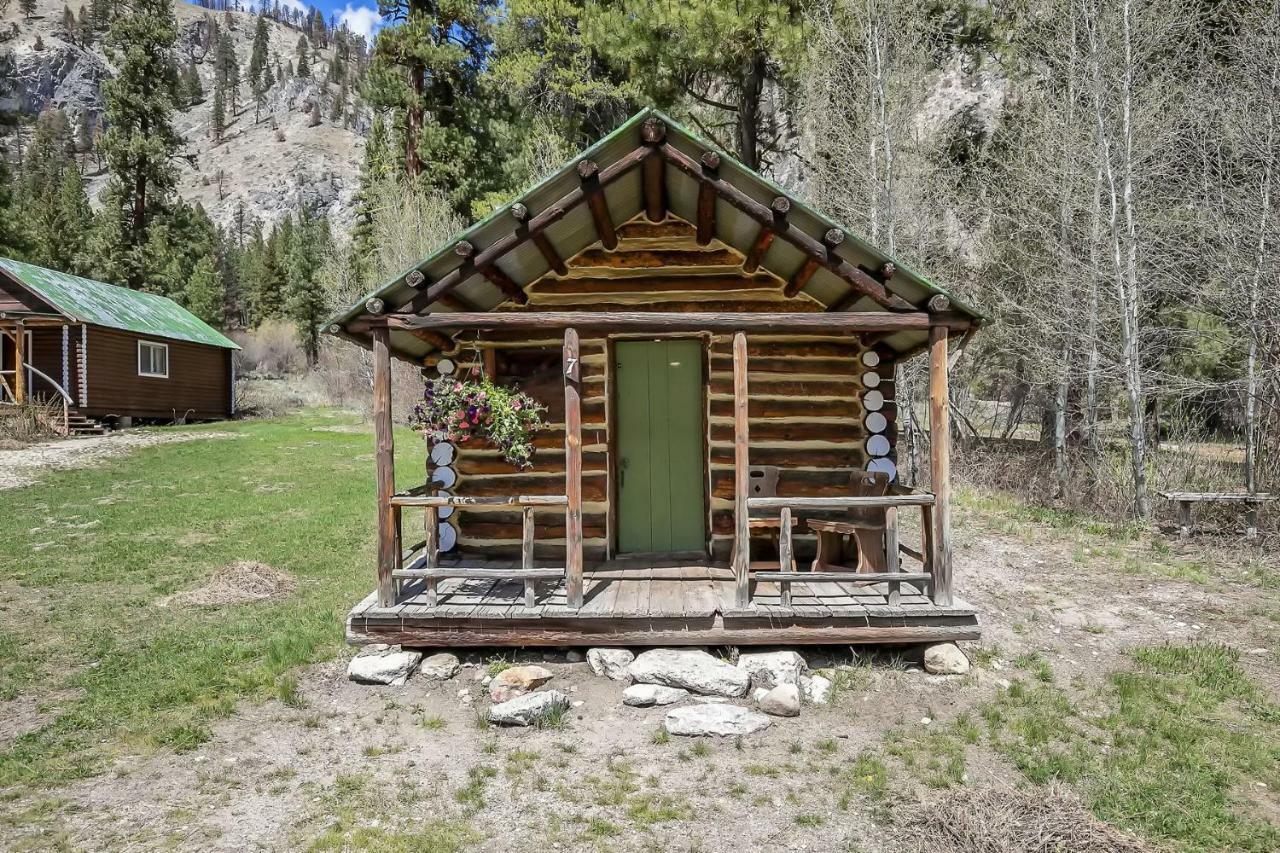 Sawtooth Lodge Stanley Extérieur photo