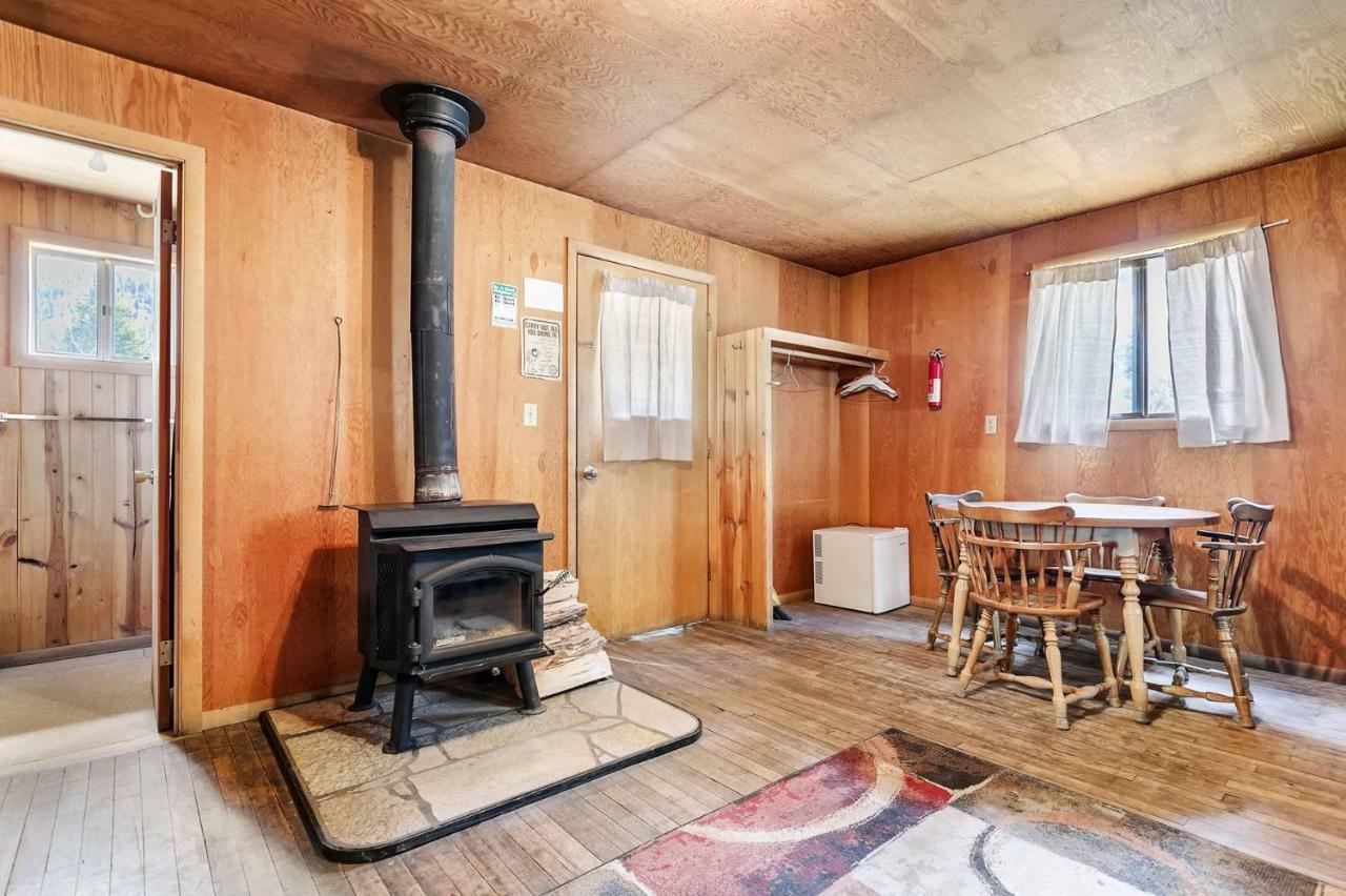 Sawtooth Lodge Stanley Extérieur photo