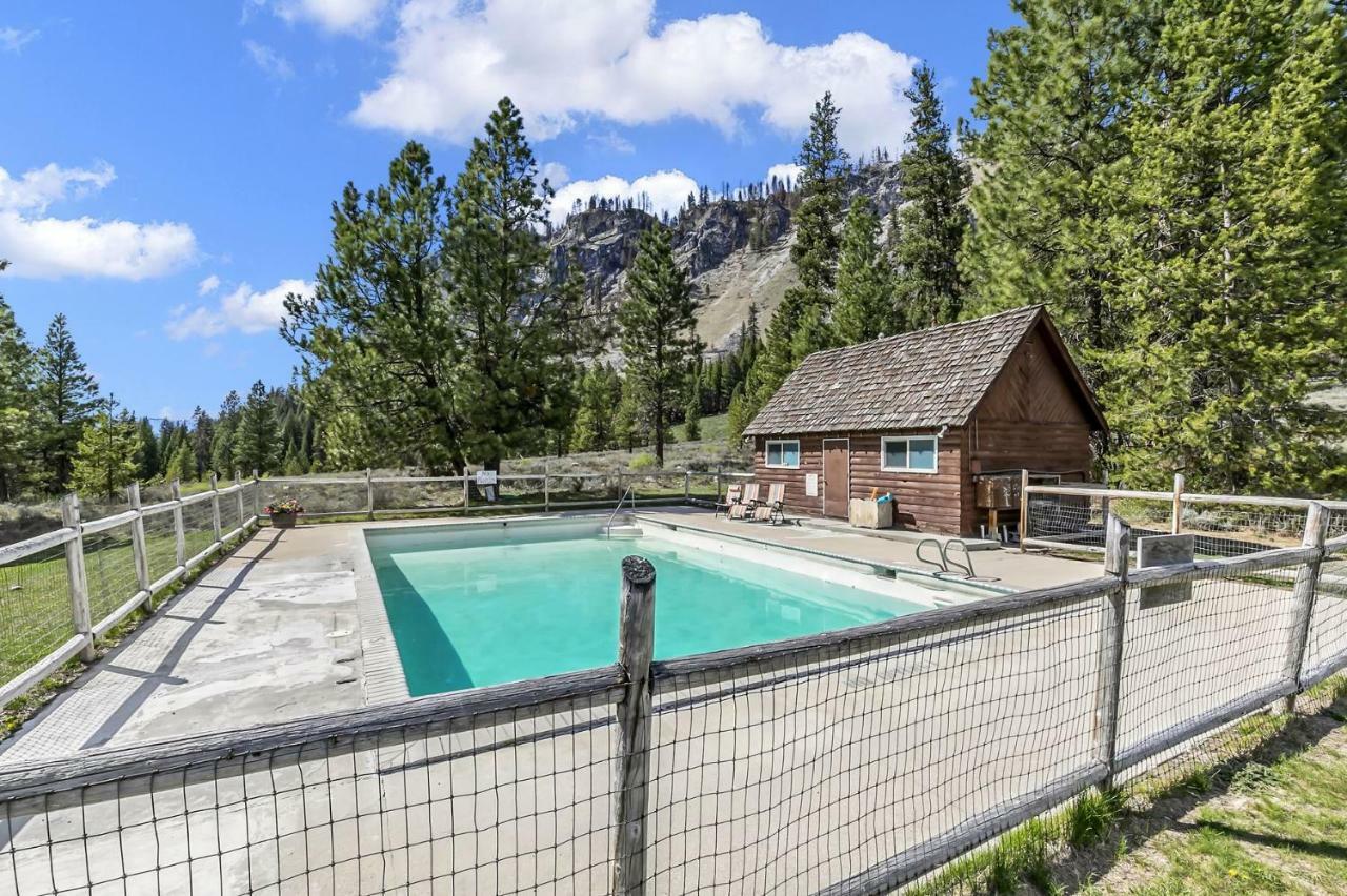 Sawtooth Lodge Stanley Extérieur photo